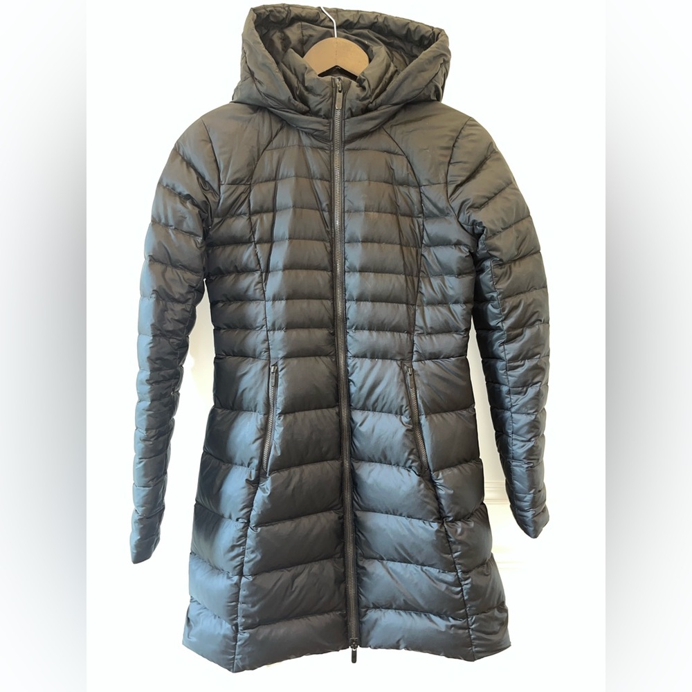 Women's Black Lululemon Down Puffer